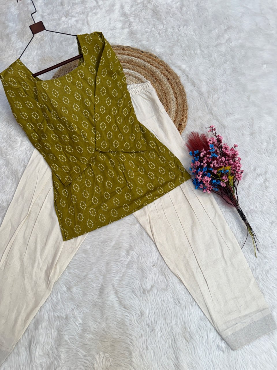 Mahendi Pure Soft Cotton with Bandhej Print Kurti Pent