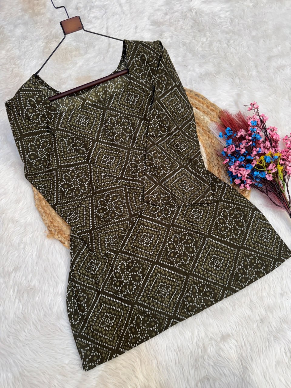 Green Pure Soft Cotton with Bandhej Print Kurti Pent