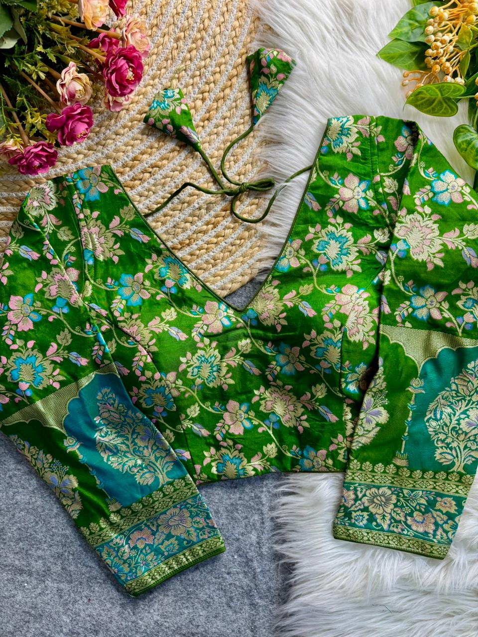 Green Pure Heavy Pure Soft Dola Silk V Neck Long Sleeves Heavy Banarasi Blouse