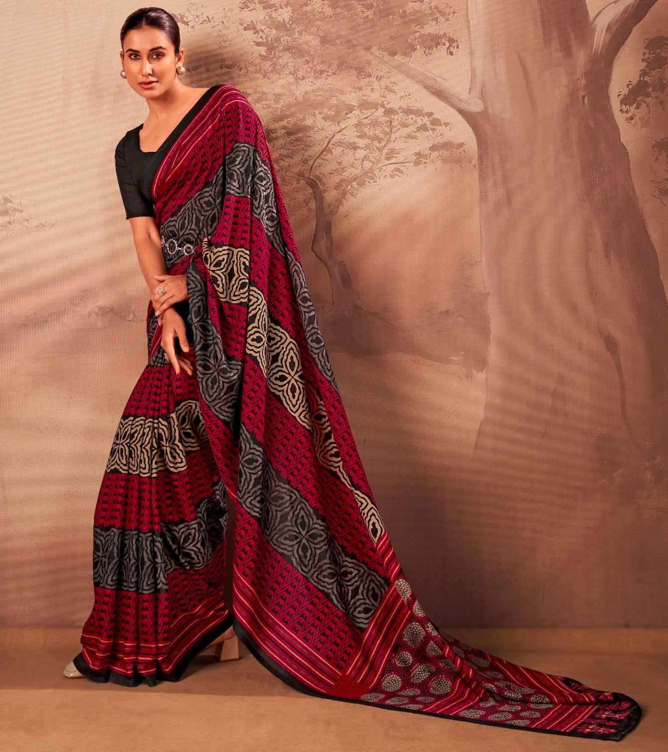 Red Soft Poly Mal Mal Cotton Floral Printed Cotton Saree
