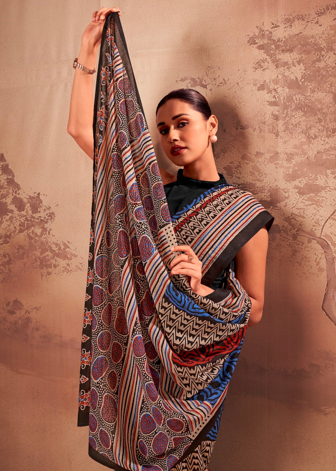 Navy Blue Soft Poly Mal Mal Cotton Floral Printed Cotton Saree