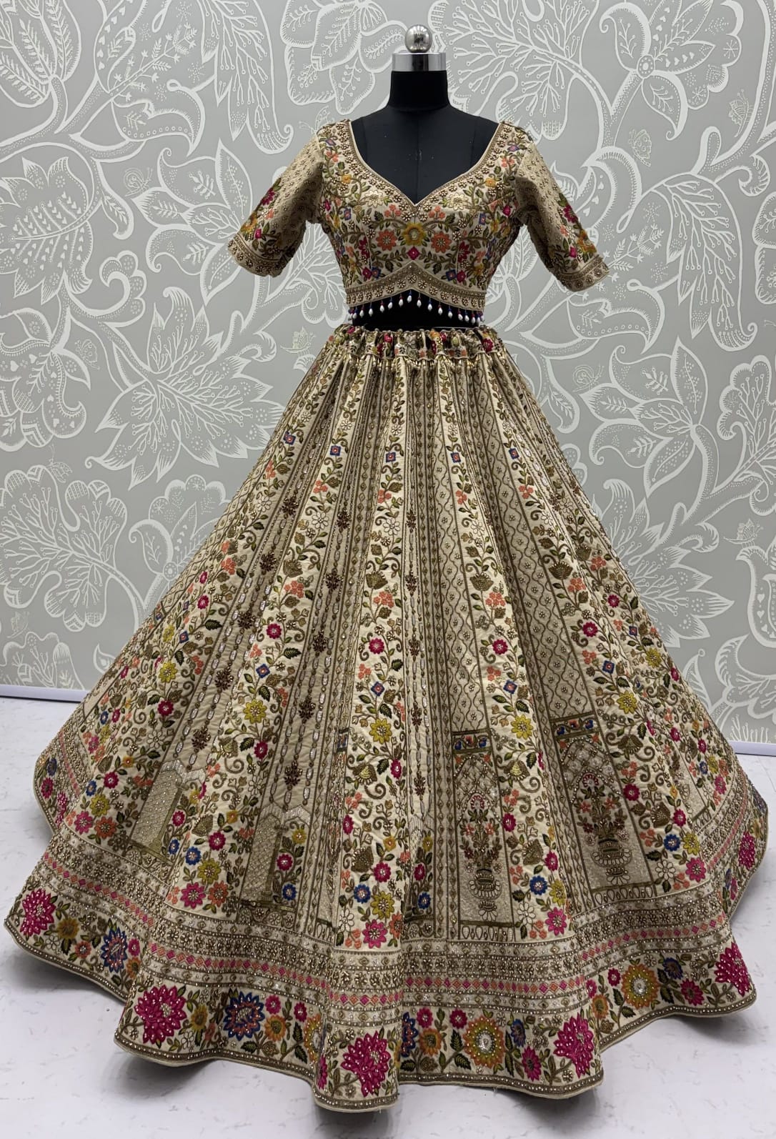 Off White Pure Gadhwal Silk Thread Embroidery Crystal &amp; Pearl Hand Sequins Bridal Lehenga Choli