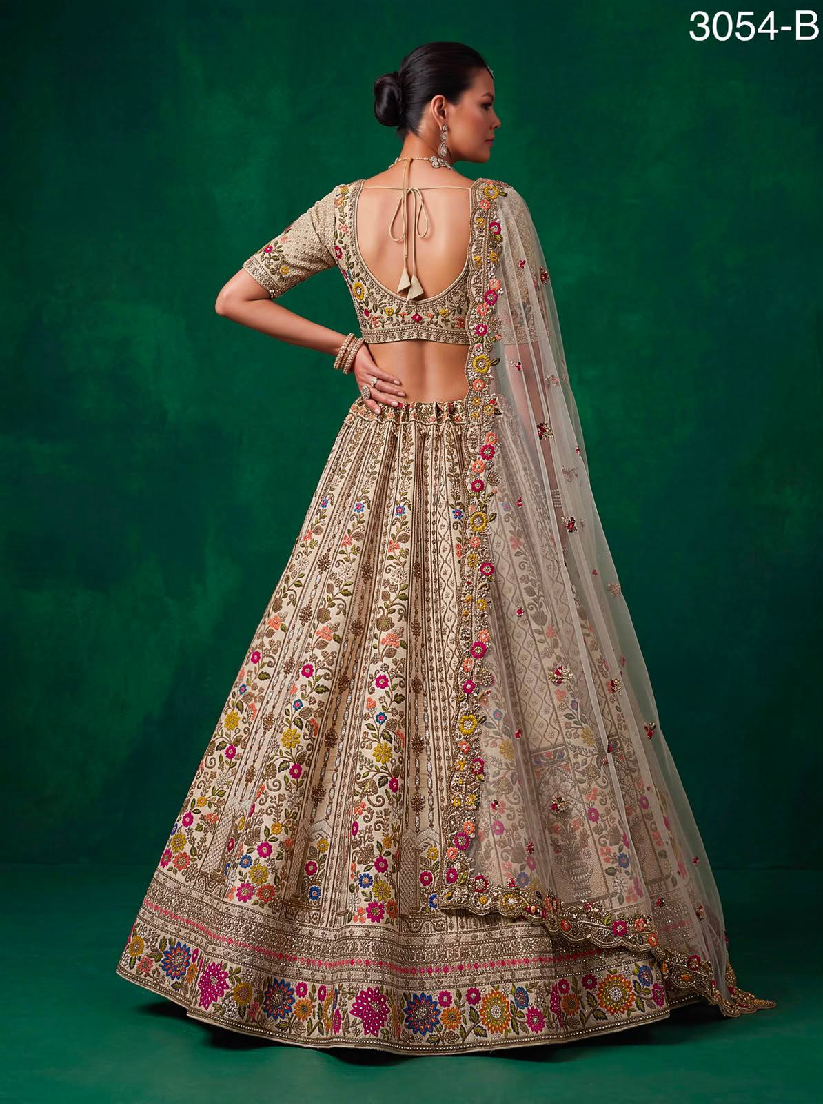 Off White Pure Gadhwal Silk Thread Embroidery Crystal &amp; Pearl Hand Sequins Bridal Lehenga Choli