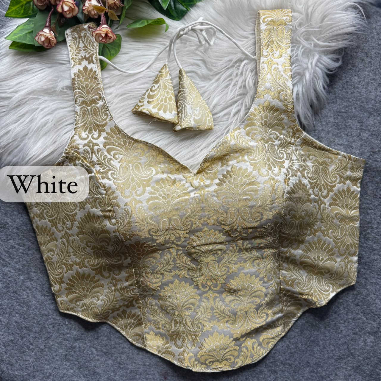 White Pure Heavy King Khab Banarasi With Tricot Fuising Blouse