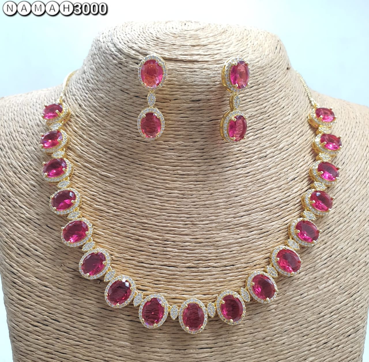 Red American Gold Diamond Necklace Set