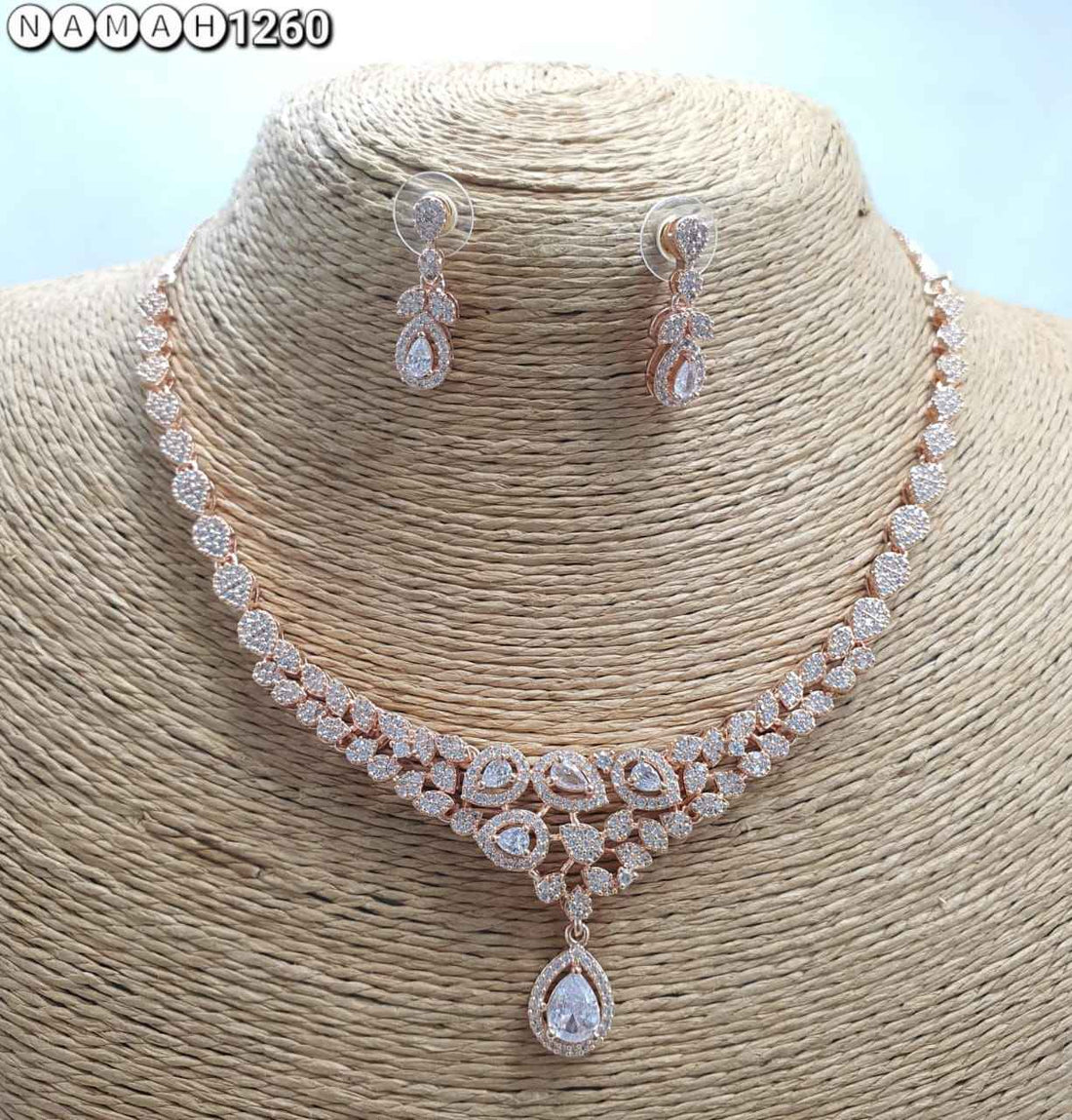White American Diamond Necklace Set
