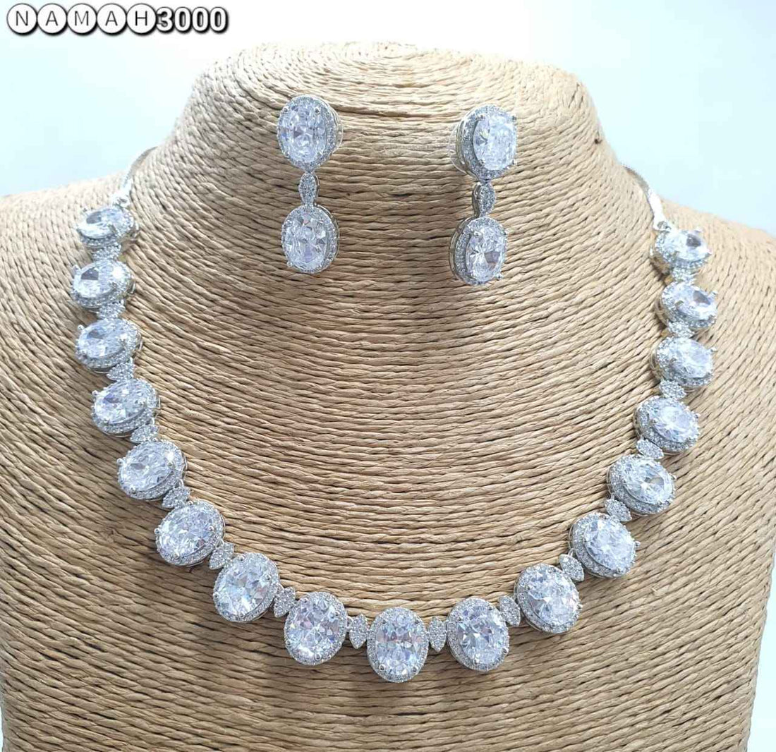 White American Gold Diamond Necklace Set