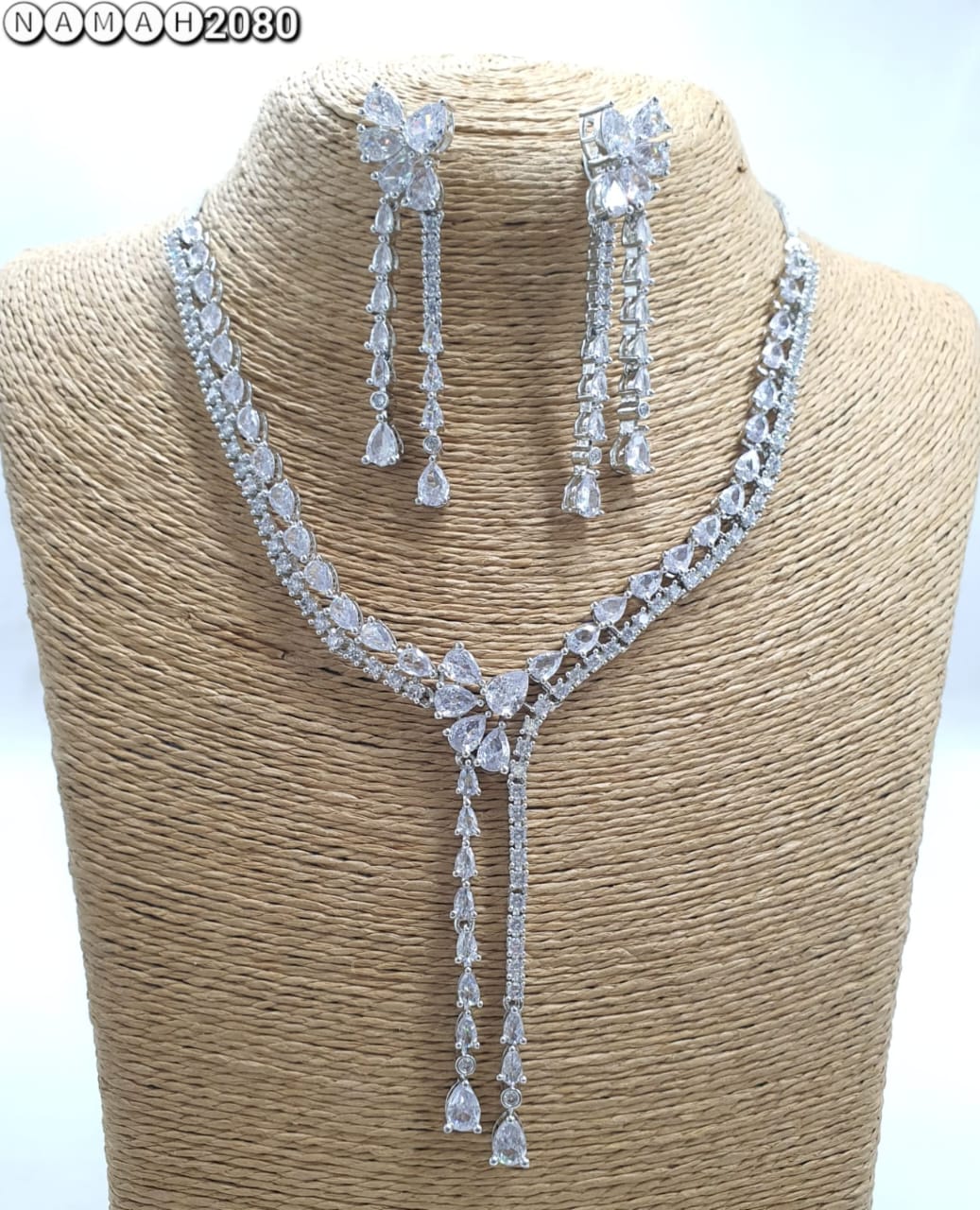 White American Diamond Necklace Set