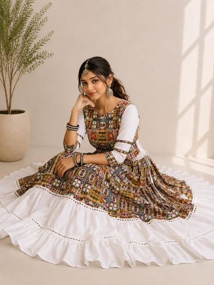 White Pure Cotton Silk Gamthi Work Navratri Lehenga Choli