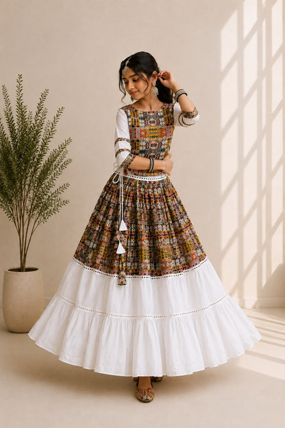 White Pure Cotton Silk Gamthi Work Navratri Lehenga Choli