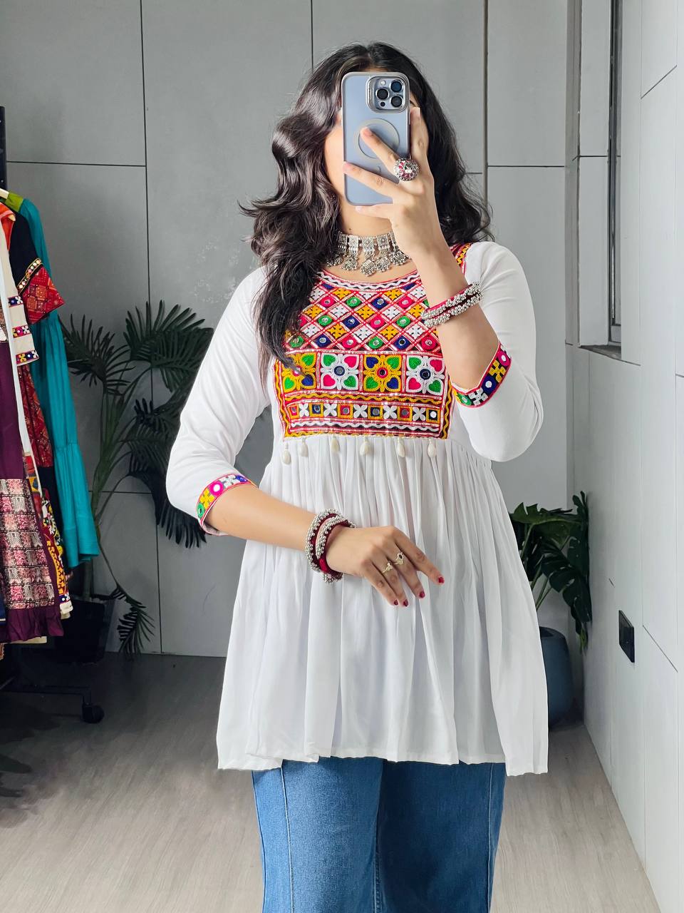 White Pure Rayon Cotton Gamthi Work &amp; Gota Pati Work Readymade Kurti With Top