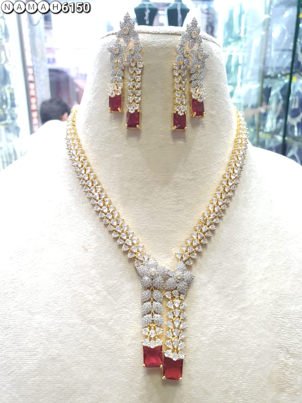 Red American Gold Diamond Necklace Set
