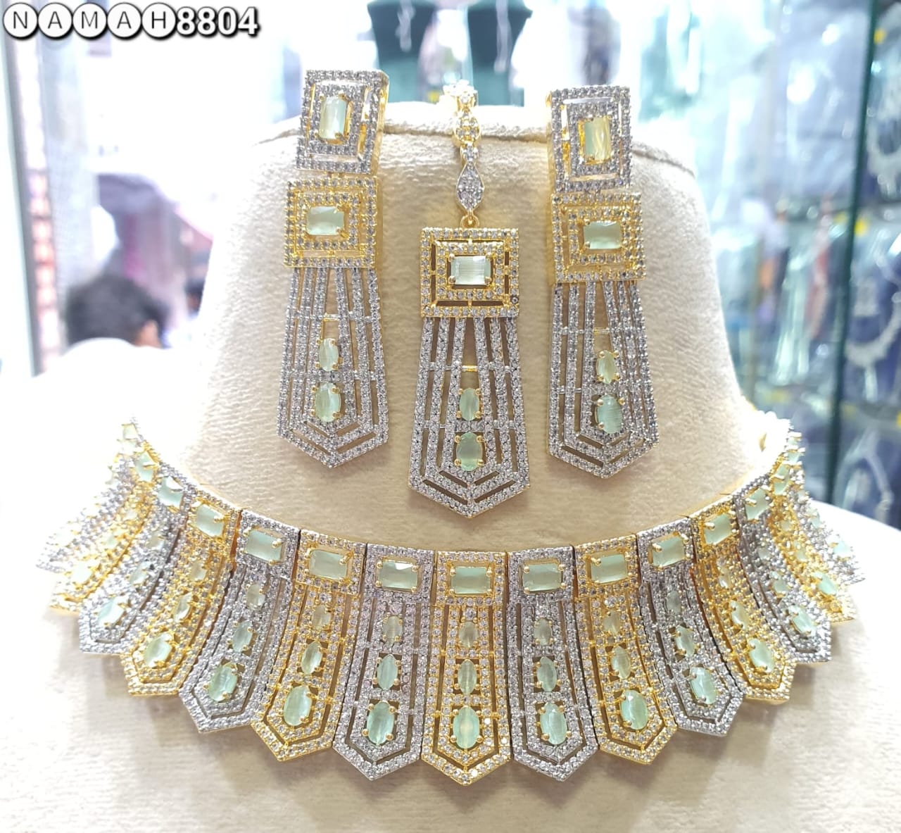 White Gold American Gold Diamond Necklace Set