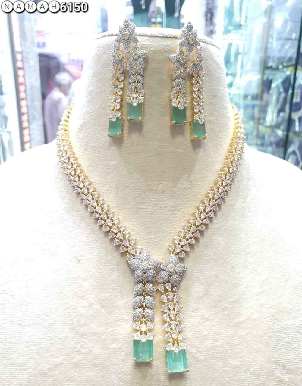 Mind Green American Gold Diamond Necklace Set