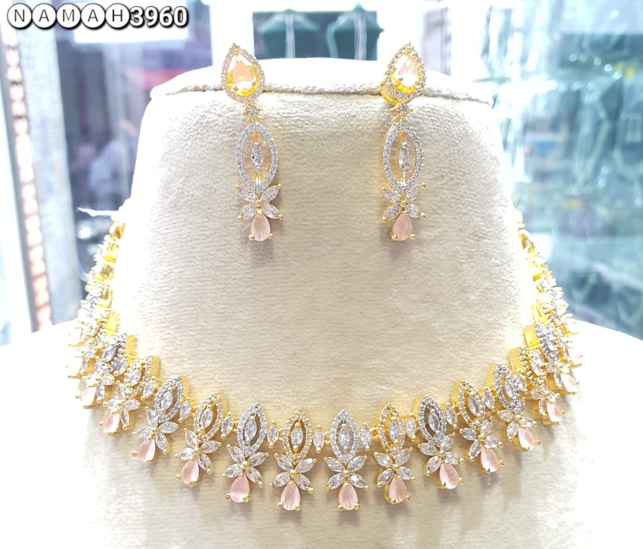 Pink American Gold Diamond Necklace Set
