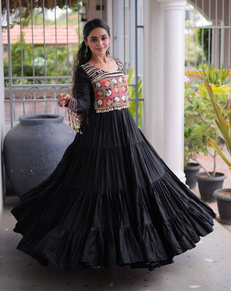 Black Pure Reyon Kutchi Gamthi Thread Embroidery Mirror Work Navratri Lehenga Choli