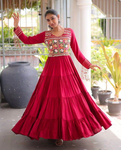 Red Pure Reyon Kutchi Gamthi Thread Embroidery Mirror Work Navratri Lehenga Choli