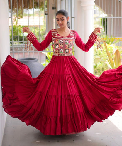 Red Pure Reyon Kutchi Gamthi Thread Embroidery Mirror Work Navratri Lehenga Choli