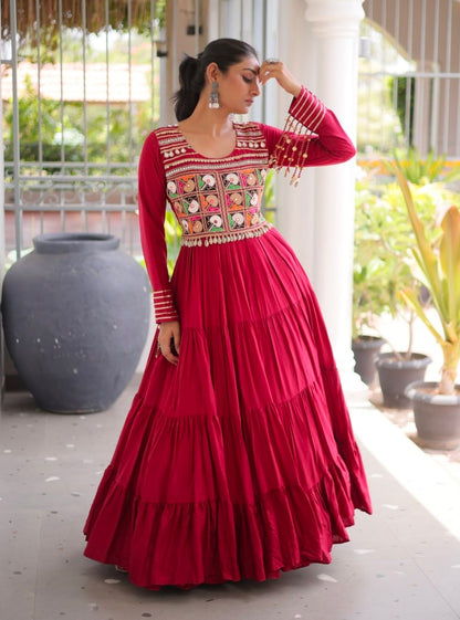 Red Pure Reyon Kutchi Gamthi Thread Embroidery Mirror Work Navratri Lehenga Choli