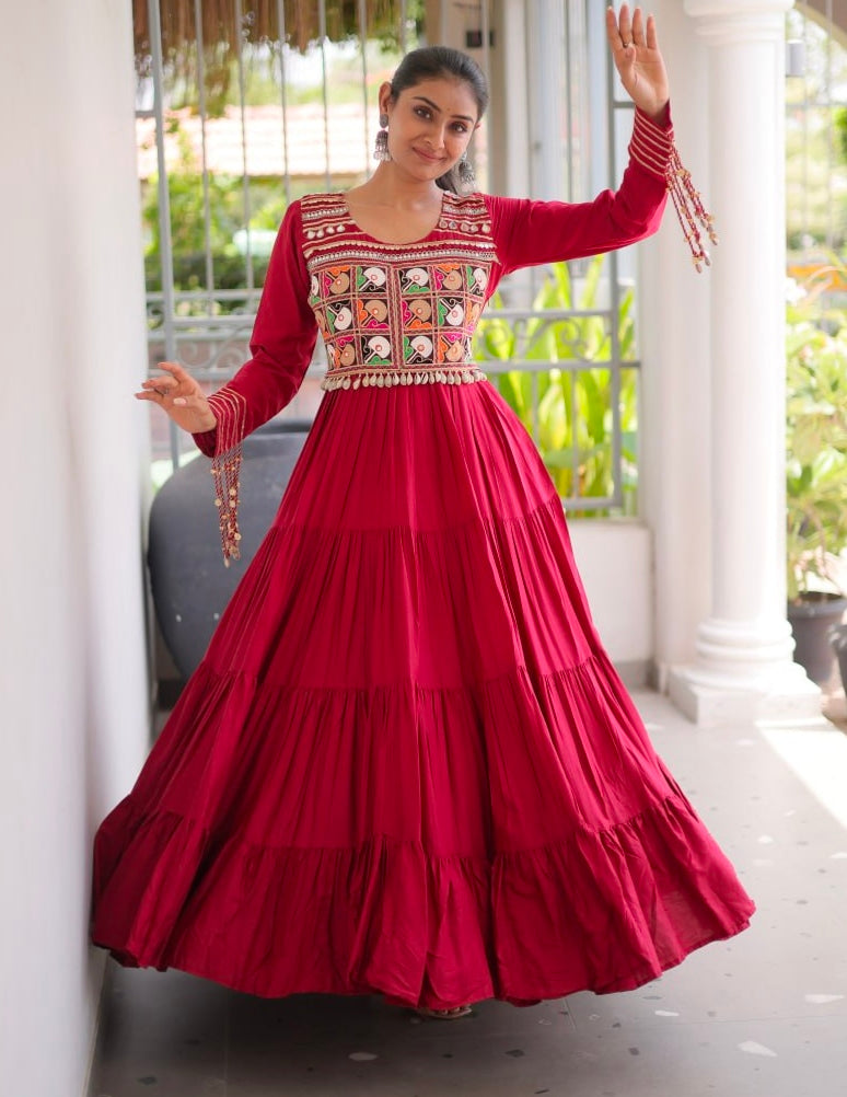 Red Pure Reyon Kutchi Gamthi Thread Embroidery Mirror Work Navratri Lehenga Choli