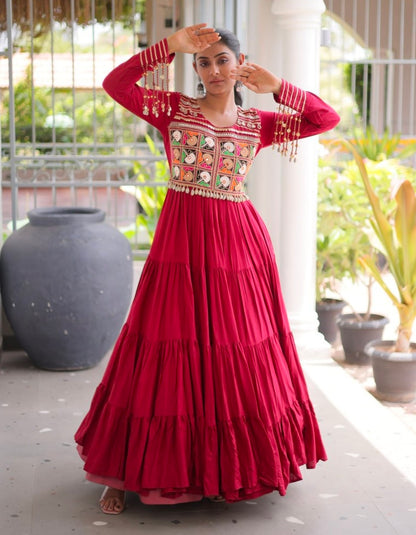 Red Pure Reyon Kutchi Gamthi Thread Embroidery Mirror Work Navratri Lehenga Choli