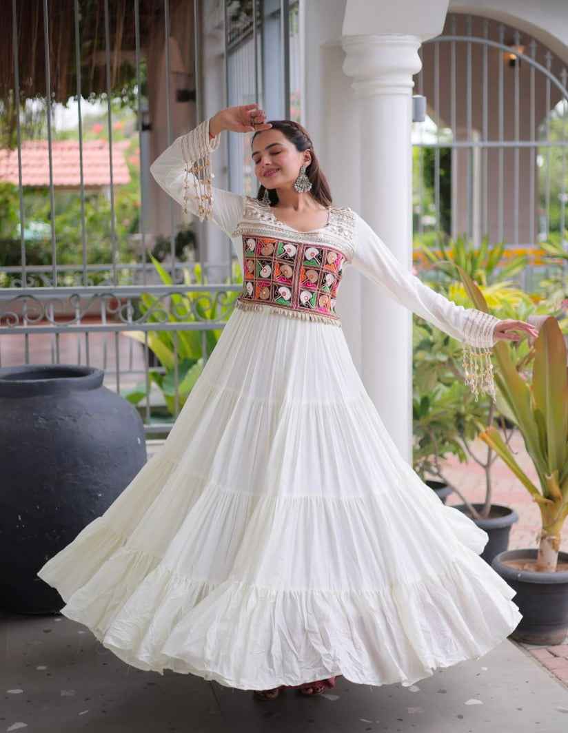 White Pure Reyon Kutchi Gamthi Thread Embroidery Mirror Work Navratri Lehenga Choli
