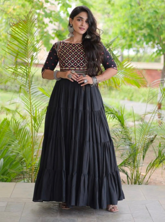 Black Pure Kora Cotton Multi Thread Gotta Patti Mirror Work Navratri Lehenga Choli