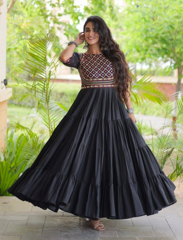 Black Pure Kora Cotton Multi Thread Gotta Patti Mirror Work Navratri Lehenga Choli