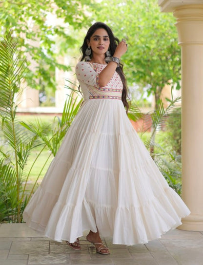 White Pure Kora Cotton Multi Thread Gotta Patti Mirror Work Navratri Lehenga Choli