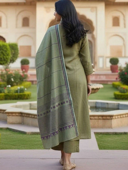 Pista Pure Soft Reyon Cotton Blend Print Salwar Suit