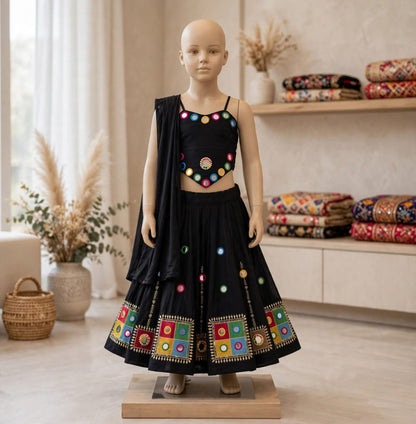 Black Pure Reyon Cotton Embroidery Thread &amp; Mirror Work Kid&