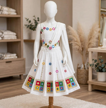 White Pure Reyon Cotton Embroidery Thread &amp; Mirror Work Kid&