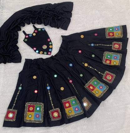 Black Pure Reyon Cotton Embroidery Thread &amp; Mirror Work Kid&