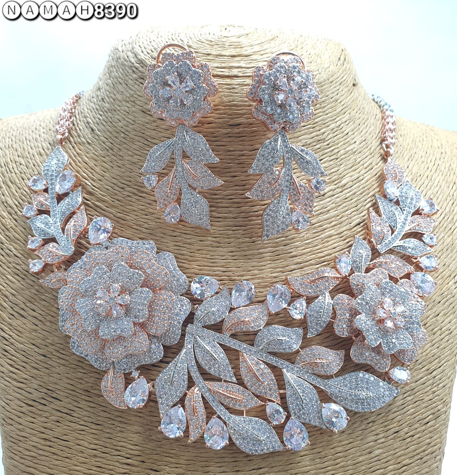 White American Diamond Necklace Jewellery Set