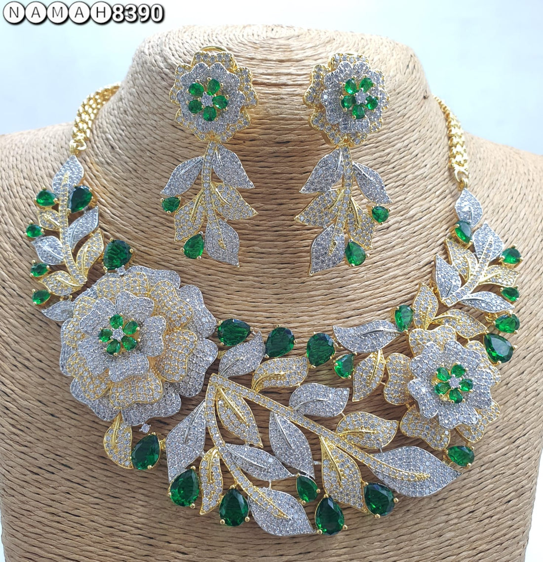 Green American Diamond Necklace Jewellery Set