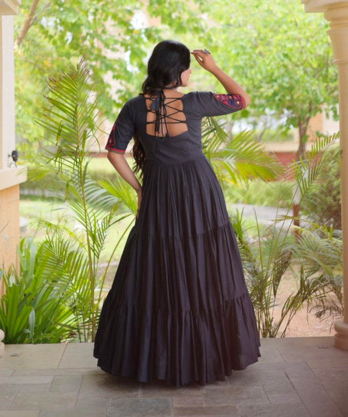 Black Pure Kora Cotton Multi Thread Mirror Work Navratri Gown