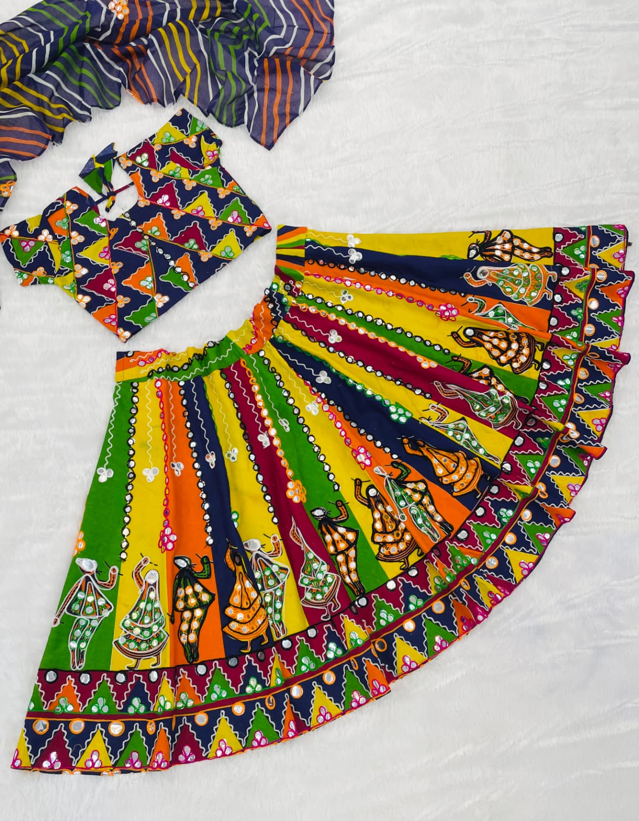 Multi Pure Reyon Cotton Embroidery Thread &amp; Mirror Work Kid&