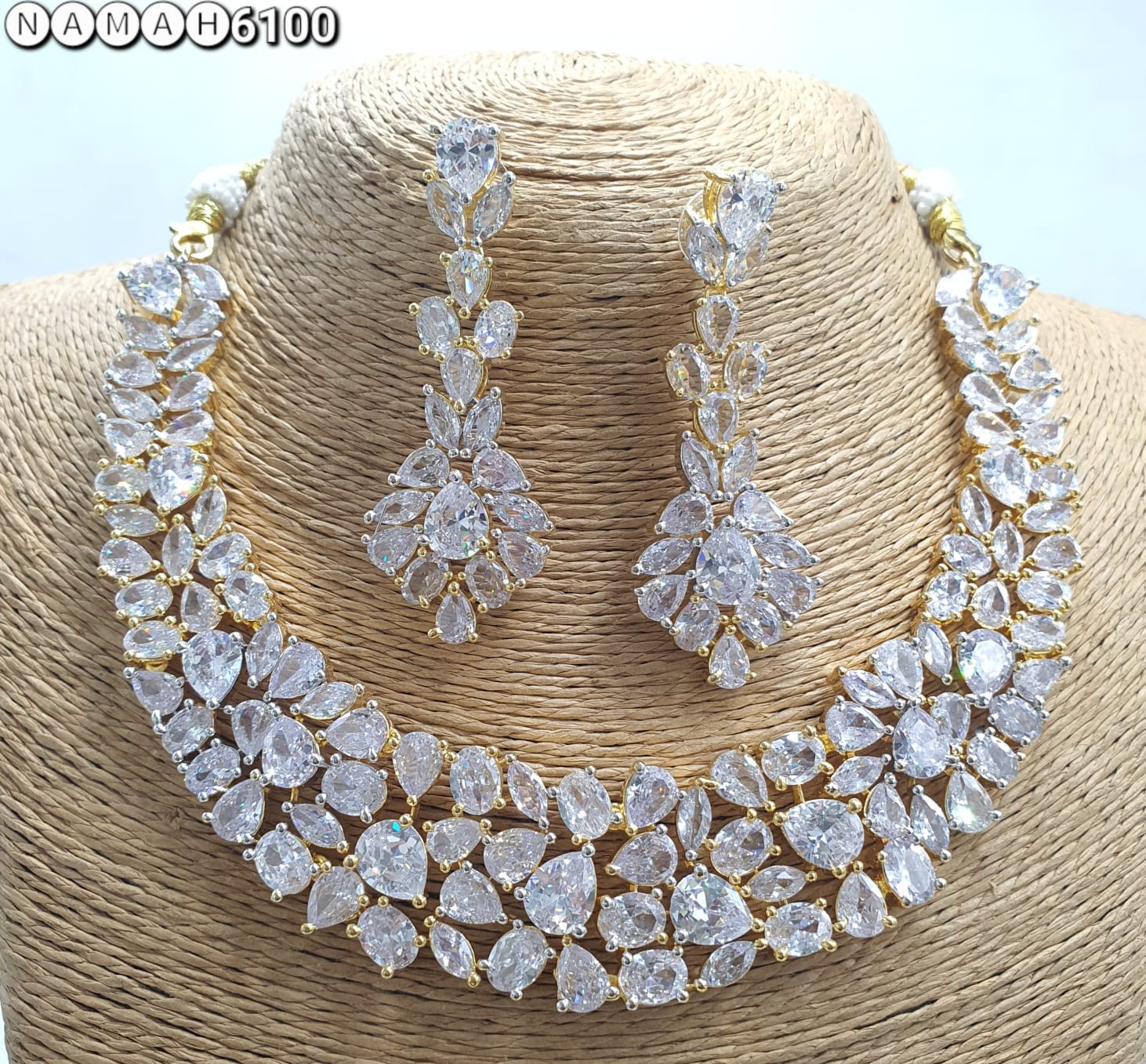 White American Diamond Necklace Jewellery Set