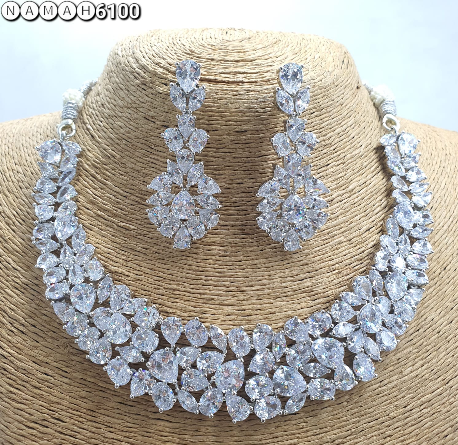 White American Diamond Necklace Jewellery Set
