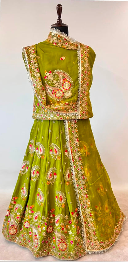 Mehandi Pure Gold Crush 05 Mtr Flair Lehariya Chunni Rajasthani Rajputi Lehenga Choli