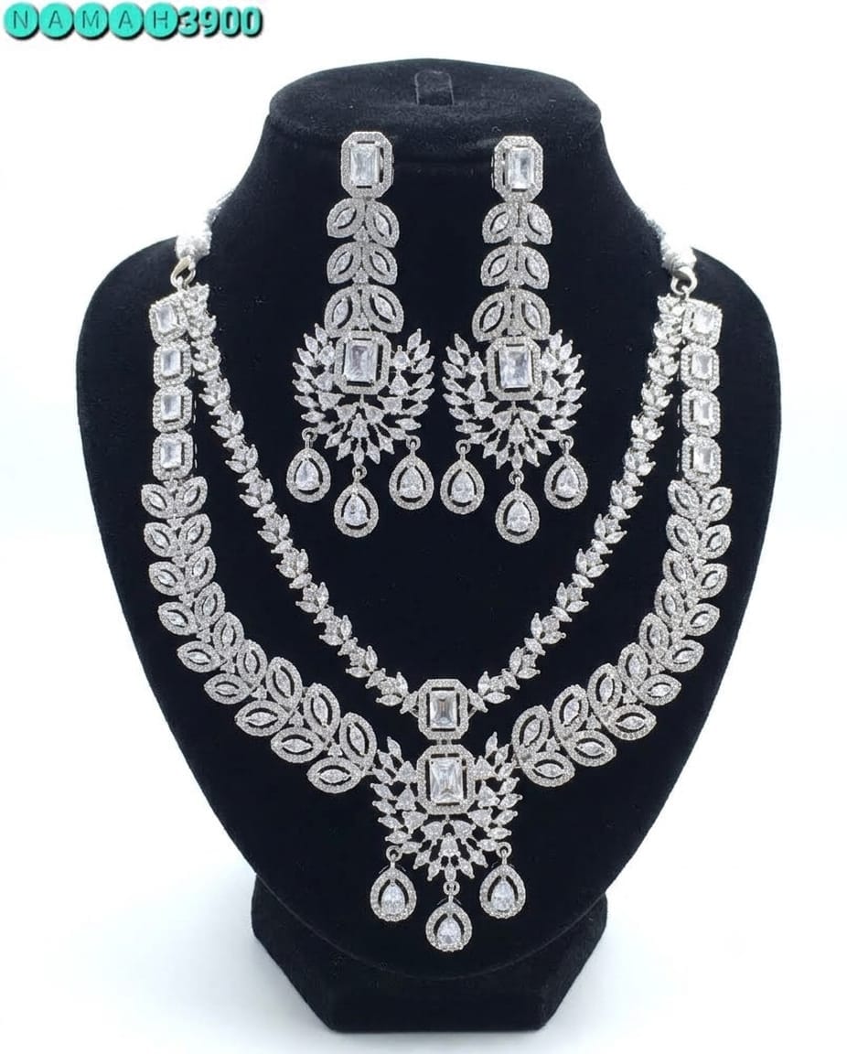 White American Diamond Necklace Jewellery Set