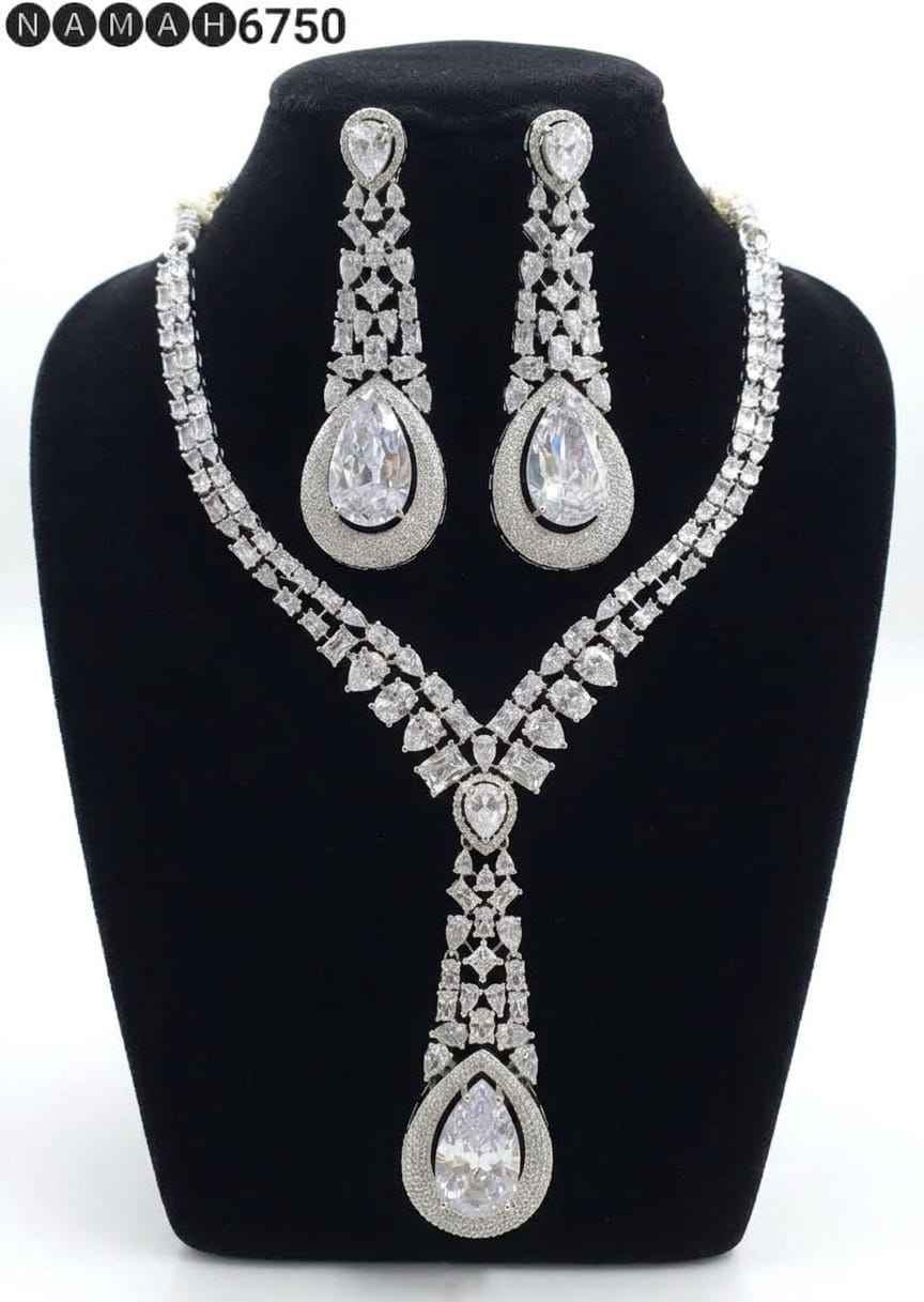 White American Diamond Necklace Jewellery Set