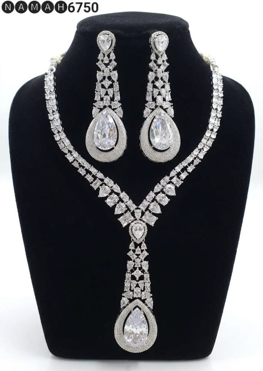 White American Diamond Necklace Jewellery Set