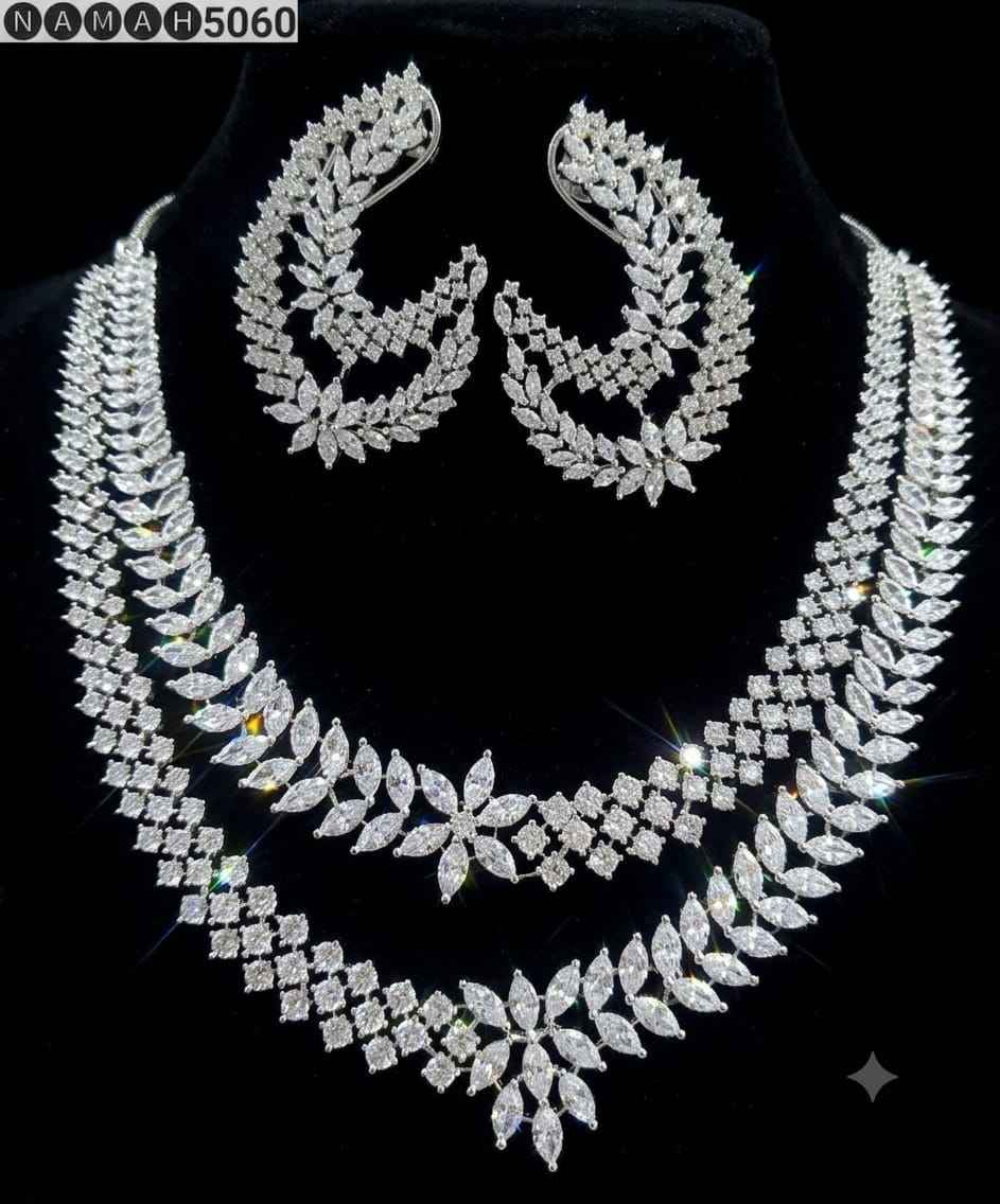 White American Diamond Necklace Jewellery Set