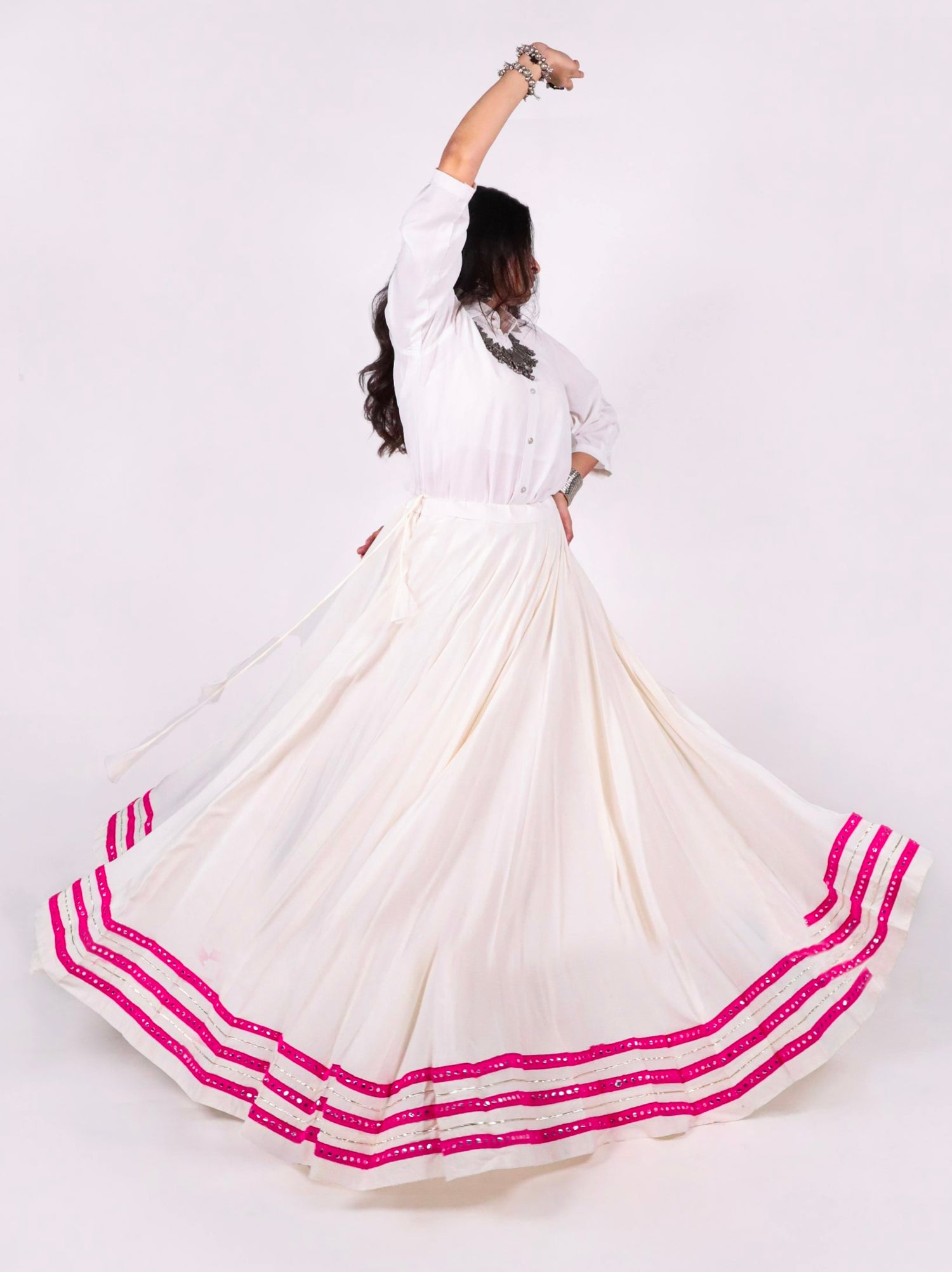White Pure Rayon Cotton &amp; Georgette 7 Mtr Flair Heavy Thread Work Navratri Lehenga Skirt