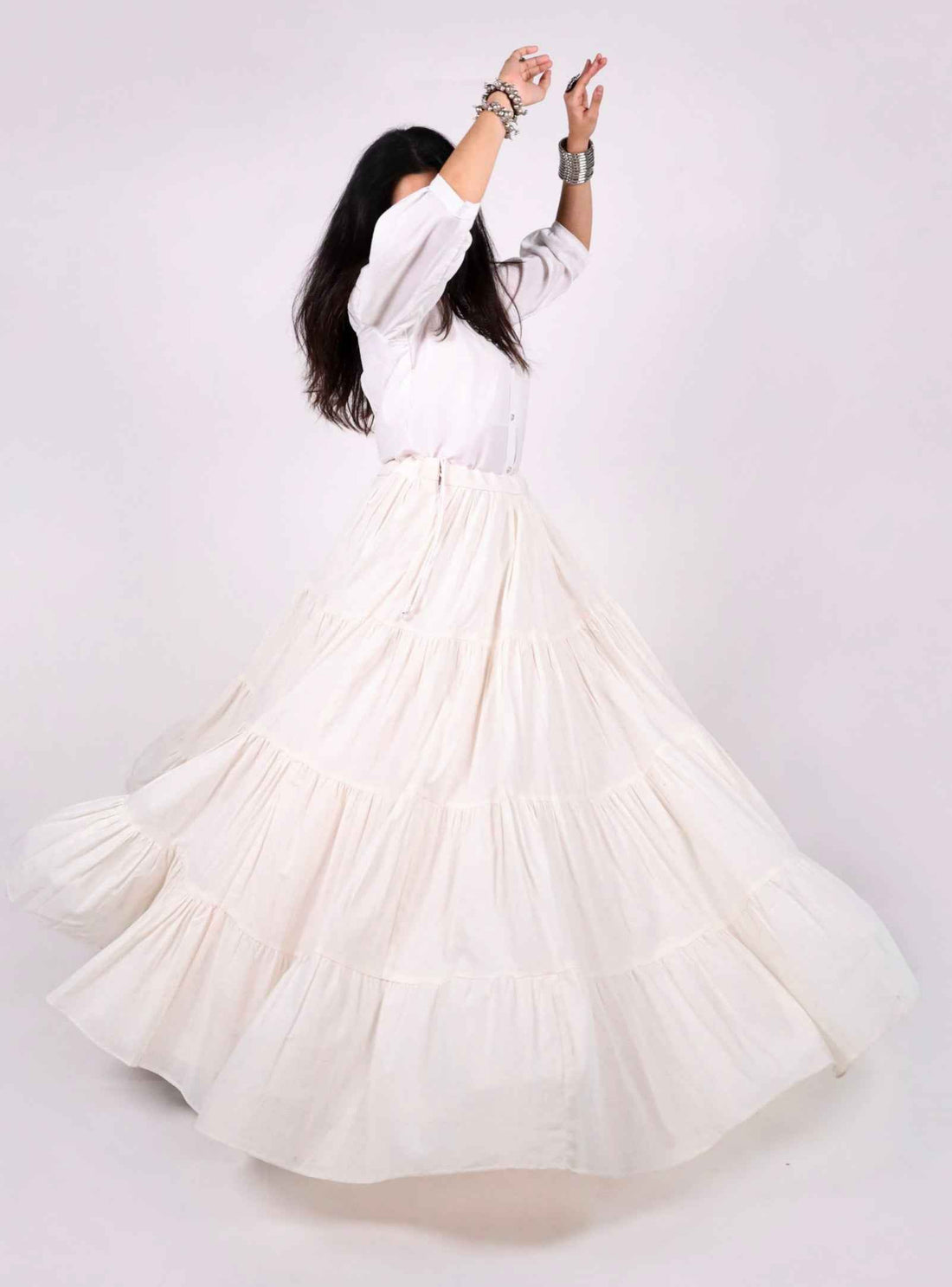 White Pure Rayon Cotton &amp; Georgette 7 Mtr Flair Heavy Thread Work Navratri Lehenga Skirt