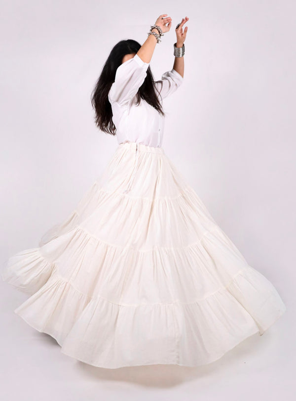 White Pure Rayon Cotton & Georgette 7 Mtr Flair Heavy Thread Work Navratri Lehenga Skirt