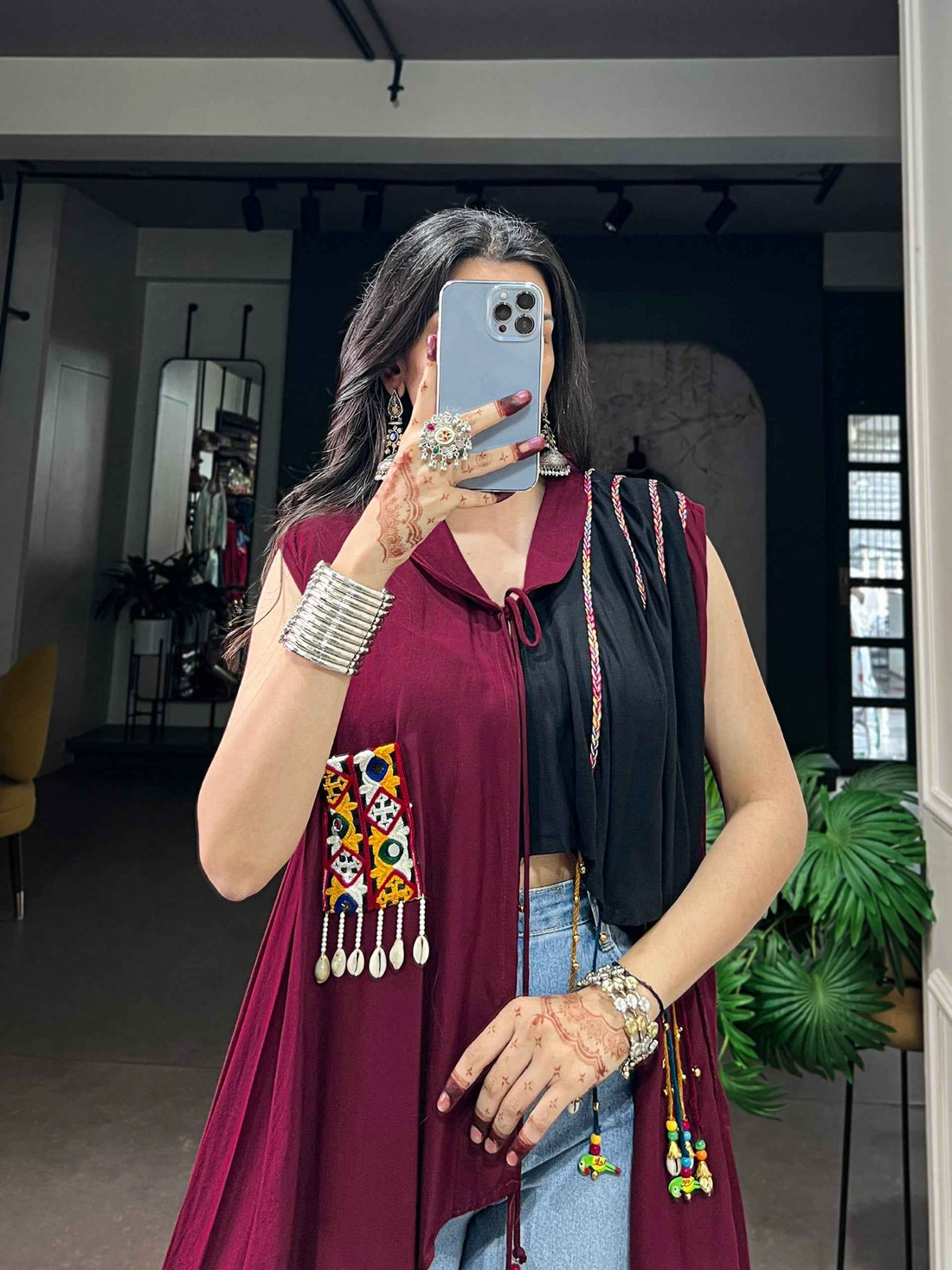 Multicolor Pure Reyon Chinon Lightweight Gamthi Work Work Readymade Navratri Kurti Top