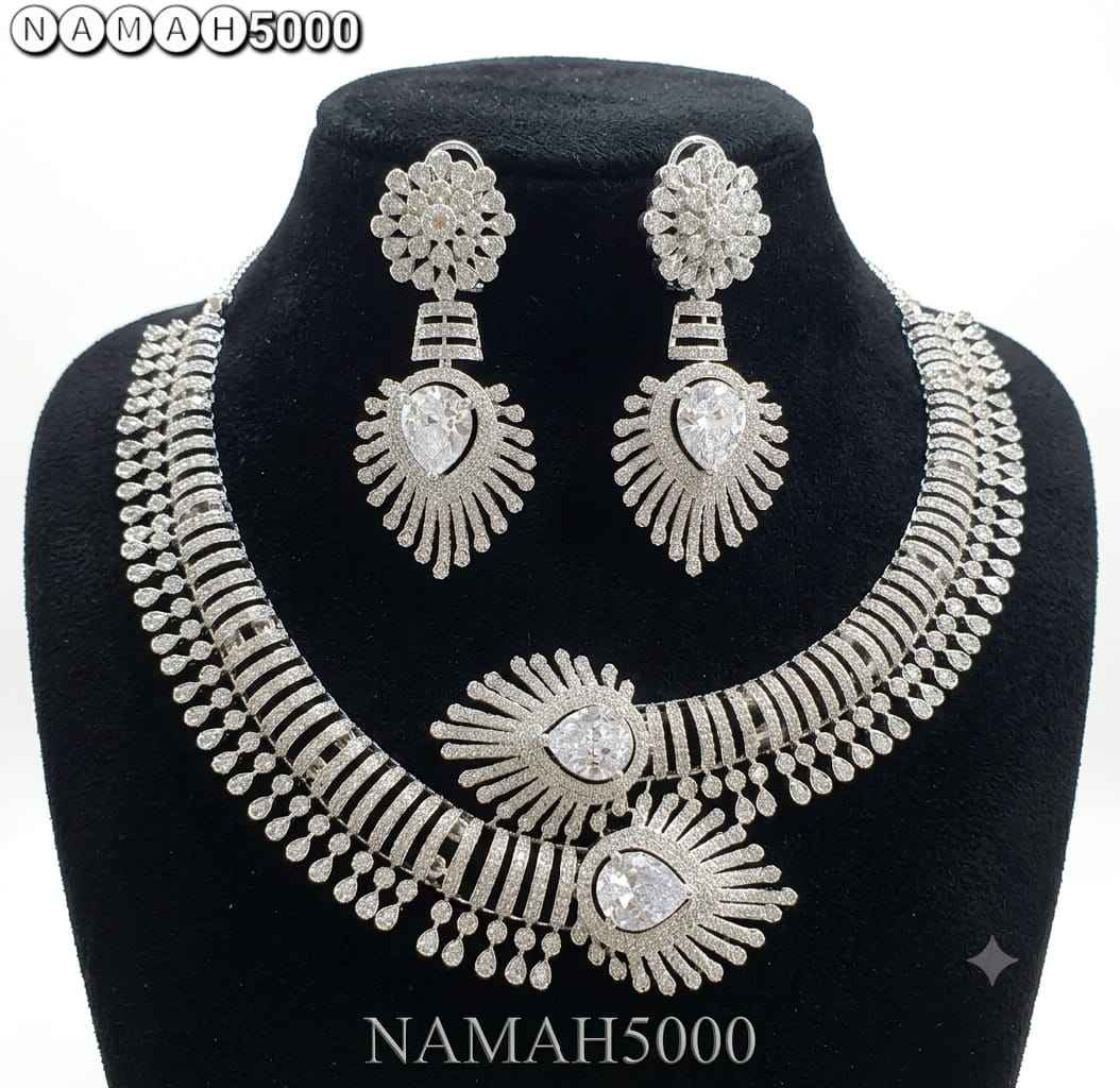 White American Diamond Necklace Jewellery Set