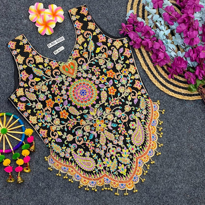 Black Pure Cotton Heavy Stitching Premium Padding Work Navratri Top Style Blouse